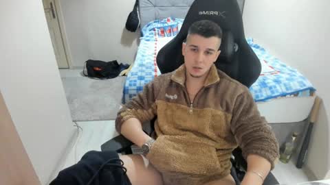 Snapshot of ulxer chatting on 12.21.24 hi im mike tyson - online show from 12.21.24