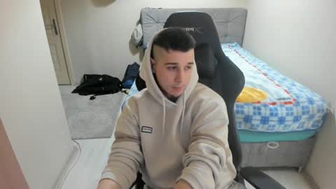 Snapshot of ulxer chatting on 01.11.25 hi im mike tyson - online show from 01.11.25