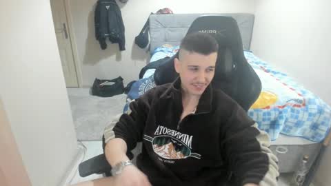 Snapshot of ulxer chatting on 02.06.25 hi im mike tyson - online show from 02.06.25