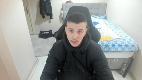 Snapshot of ulxer chatting on 02.07.25 hi im mike tyson - online show from 02.07.25