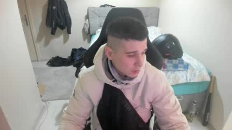 Snapshot of ulxer chatting on 03.08.25 hi im mike tyson - online show from 03.08.25