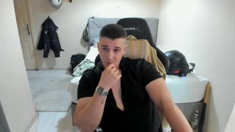 Snapshot of ulxer chatting on 09.10.25 hi im mike tyson - online show from 09.10.25