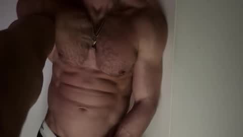 Snapshot of um_cammusc chatting on 03.08.26 Um CM online show from 03.08.26