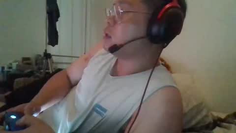 Snapshot of umdenny chatting on 03.26.26 Dennythetruth online show from 03.26.26