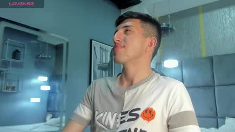 Un Slutty online show from 09.22.25