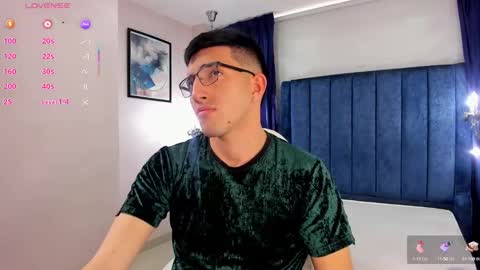 Un Slutty online show from 10.28.25