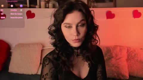 Una  online show from 02.12.26