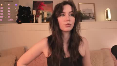 Una  online show from 05.16.26
