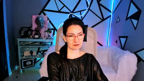 UnaTera online show from 04.30.26