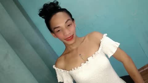 Snapshot of uncut_queen chatting on 11.10.25 LOVELY JANE online show from 11.10.25