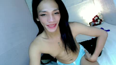 Snapshot of uncut_queen chatting on 06.14.26 LOVELY JANE online show from 06.14.26