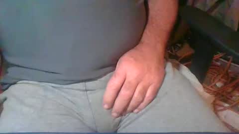 Snapshot of uncutmike7x5 chatting on 12.06.24 uncutmike7x5 online show from 12.06.24