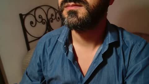 Giov online show from 10.21.25