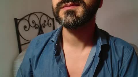 Giov online show from 10.25.25