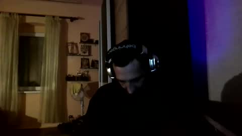 Snapshot of underguy19 chatting on 10.29.25 underguy19 online show from 10.29.25