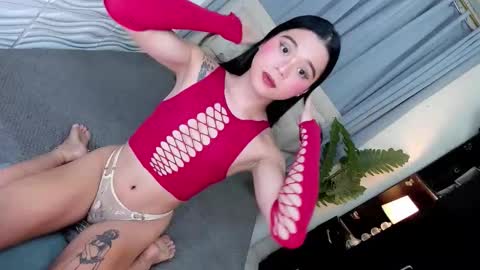 Snapshot of unforgetableasiancock chatting on 10.16.25 unforgetableasiancock online show from 10.16.25