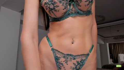 Silvia online show from 03.11.25