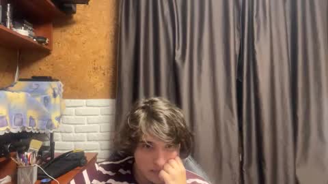 Snapshot of unholy_heat chatting on 10.08.25 Anri online show from 10.08.25