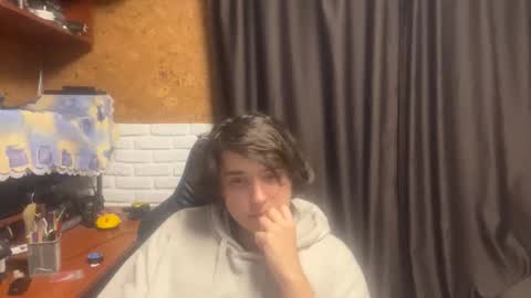 Snapshot of unholy_heat chatting on 11.15.25 Anri online show from 11.15.25