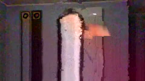 Lola Moonstone online show from 03.01.26