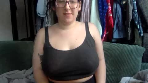 uninspiired online show from 02.06.25