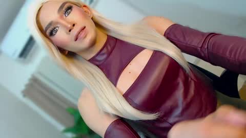 Miss Andrea online show from 04.01.26