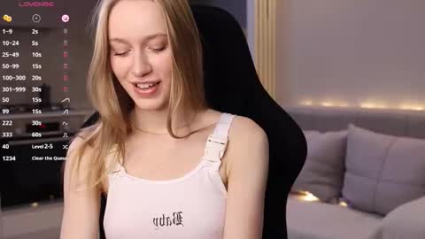 UnnaBella online show from 11.15.25