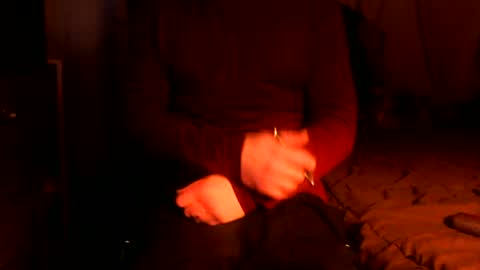 untouchableace84 online show from 11.12.25