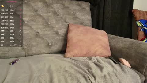 Snapshot of unu_nai chatting on 10.25.25 new INSTA   online show from 10.25.25