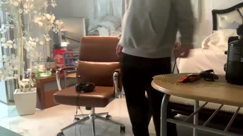 Stepbro online show from 02.01.25
