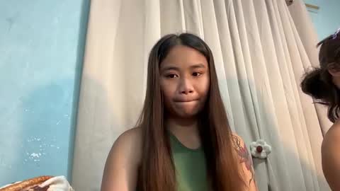 Snapshot of ur_calliopexx chatting on 05.04.26 calli online show from 05.04.26