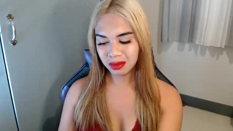 Snapshot of ur_cutiesthotasianxx chatting on 01.31.25 Vee online show from 01.31.25