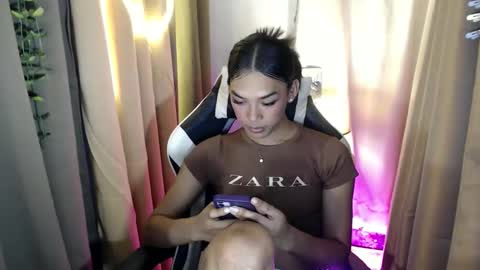 ur_dazzlingmorenaxx online show from 11.08.25