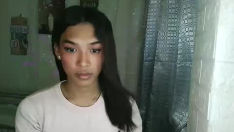 ur_dazzlingmorenaxx online show from 11.18.25