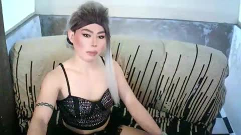 MISS ANNA online show from 04.05.26