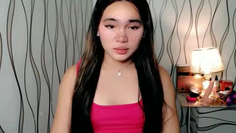 Snapshot of ur_innocent_girlx chatting on 10.02.25 QUEENSY online show from 10.02.25