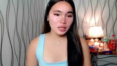 Snapshot of ur_innocent_girlx chatting on 10.19.25 QUEENSY online show from 10.19.25