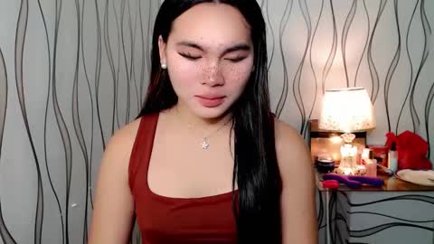 Snapshot of ur_innocent_girlx chatting on 10.27.25 QUEENSY online show from 10.27.25