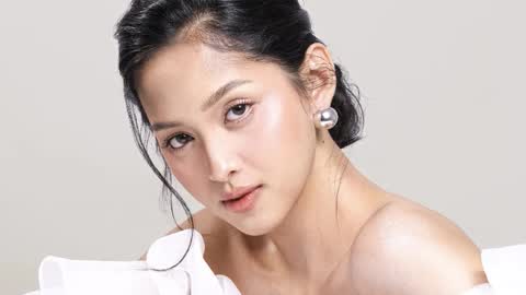 Veronica Lodge online show from 11.23.25