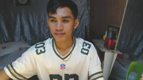 ur_shan21 online show from 11.24.25