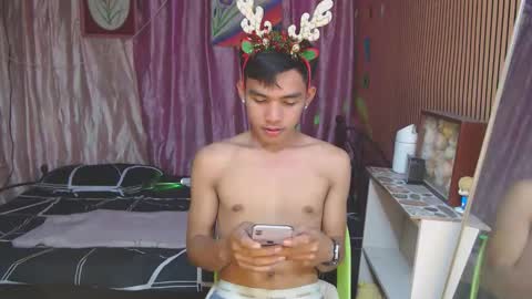 ur_shan21 online show from 12.18.25