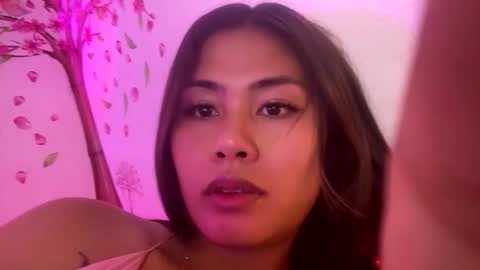 HelloIm  Girly online show from 04.08.26