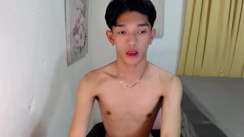 Snapshot of urasian_john20 chatting on 10.25.25 urasian_john20 online show from 10.25.25