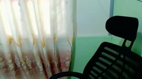 urasian_joy online show from 10.29.25