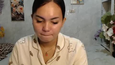 Snapshot of urasian_kat chatting on 06.23.26 urasian_kat online show from 06.23.26