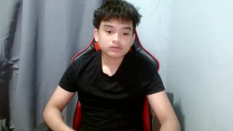 Snapshot of urasian_kentoyxx77 chatting on 09.30.25 Kentoy online show from 09.30.25