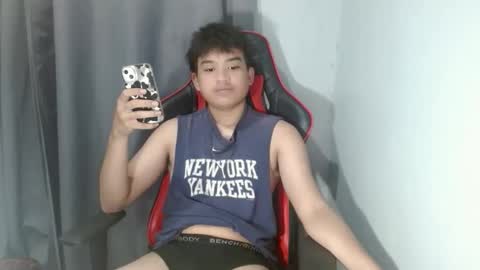 Snapshot of urasian_kentoyxx77 chatting on 10.08.25 Kentoy online show from 10.08.25