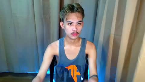 Snapshot of urasiancumboix2 chatting on 06.22.26 urasiancumboix2 online show from 06.22.26