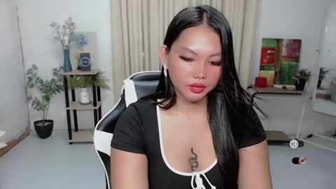 Snapshot of urasiangirl_megan chatting on 01.21.25 Megan dont forget to follow me and make me happy here when you join to my room I am your megan loving and caring woman online show from 01.21.25
