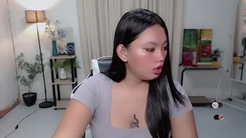 Snapshot of urasiangirl_megan chatting on 01.30.25 Megan dont forget to follow me and make me happy here when you join to my room I am your megan loving and caring woman online show from 01.30.25